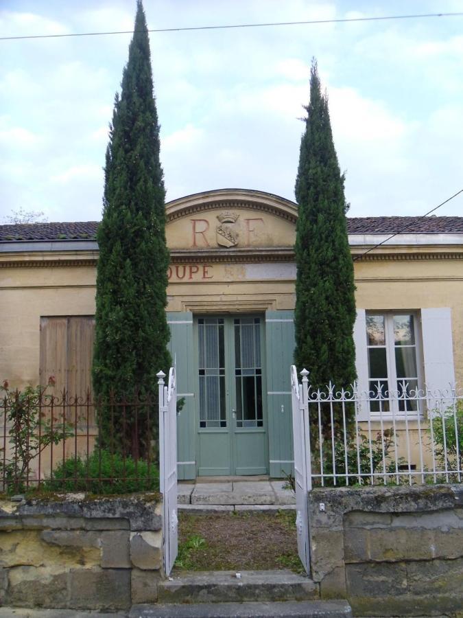 Romantic Gite Nr St Emilion With Private Pool And Views To Die For Pujols  외부 사진
