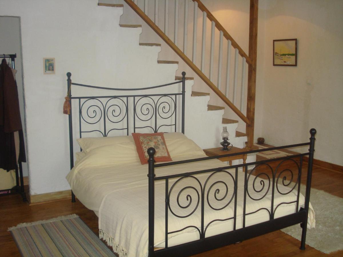 Romantic Gite Nr St Emilion With Private Pool And Views To Die For Pujols  외부 사진